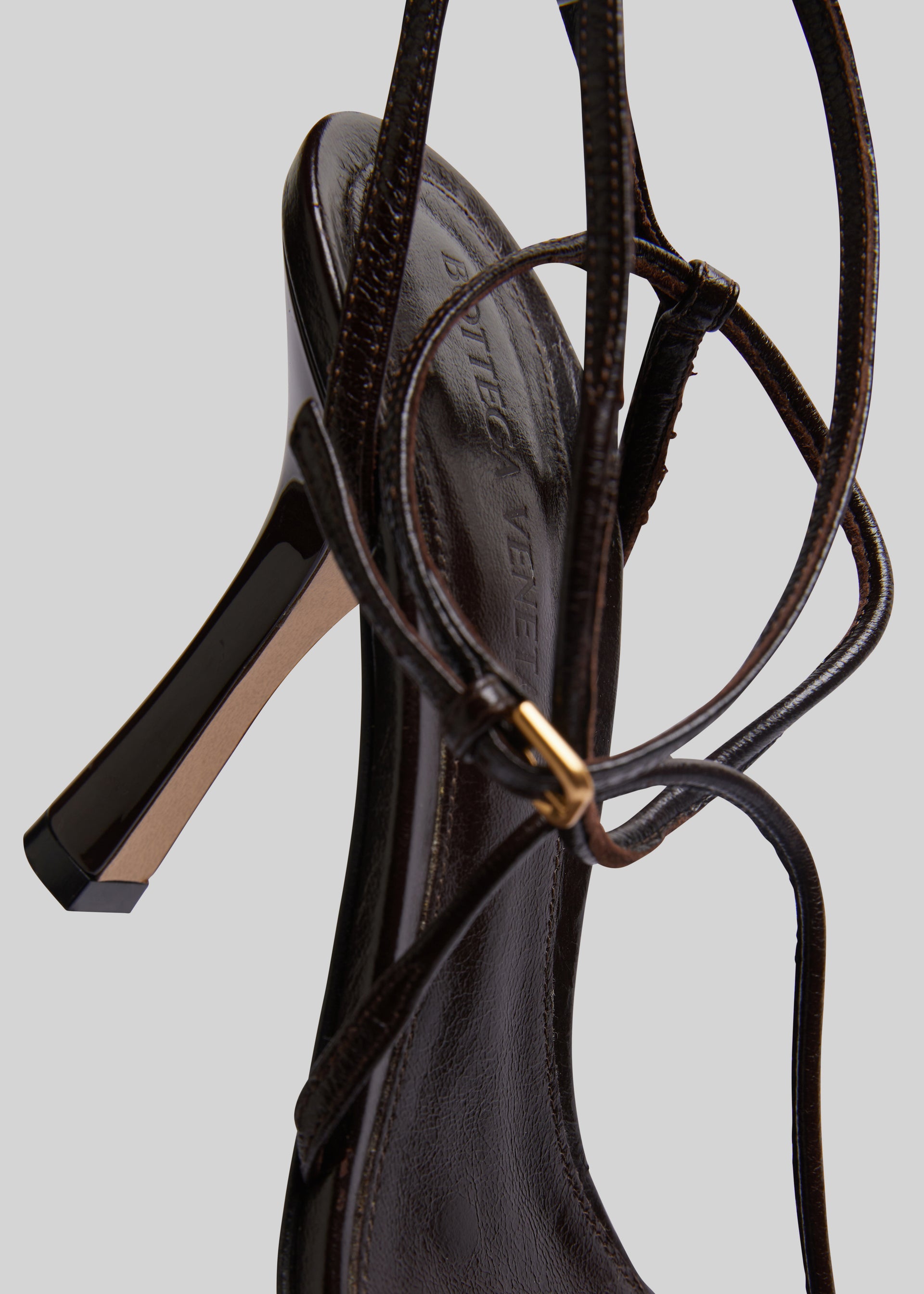 Bottega Veneta strappy sandals - IT37.5